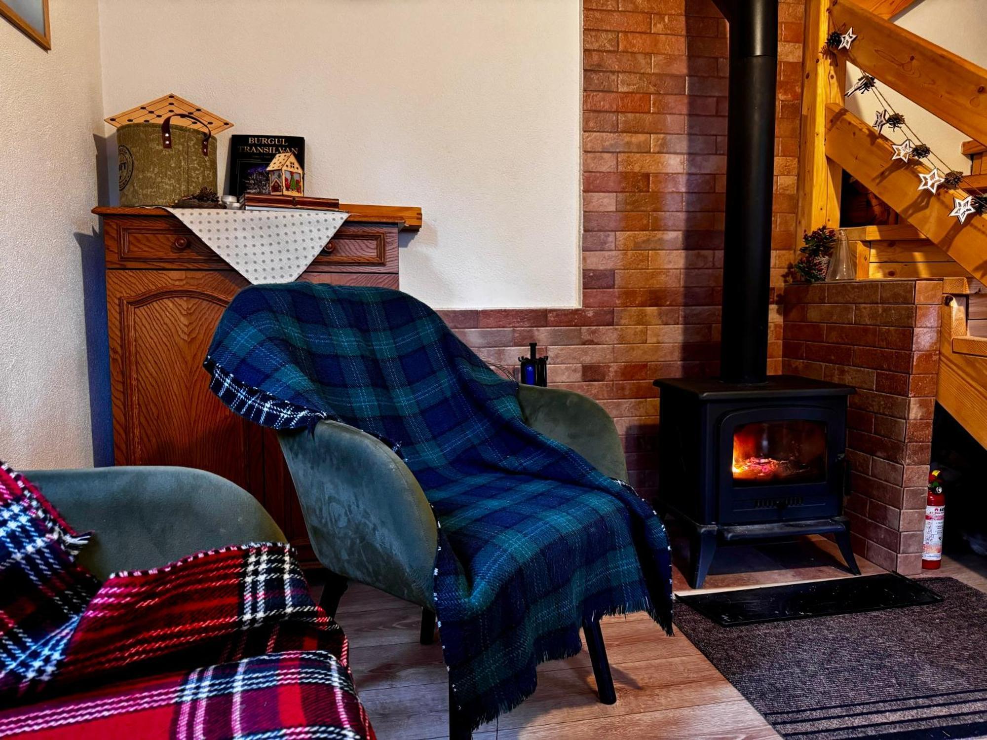 Chalet Mignon - Aproka Adorable Small Guest House